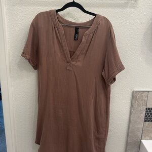 Bobi loose fitting taupe dress